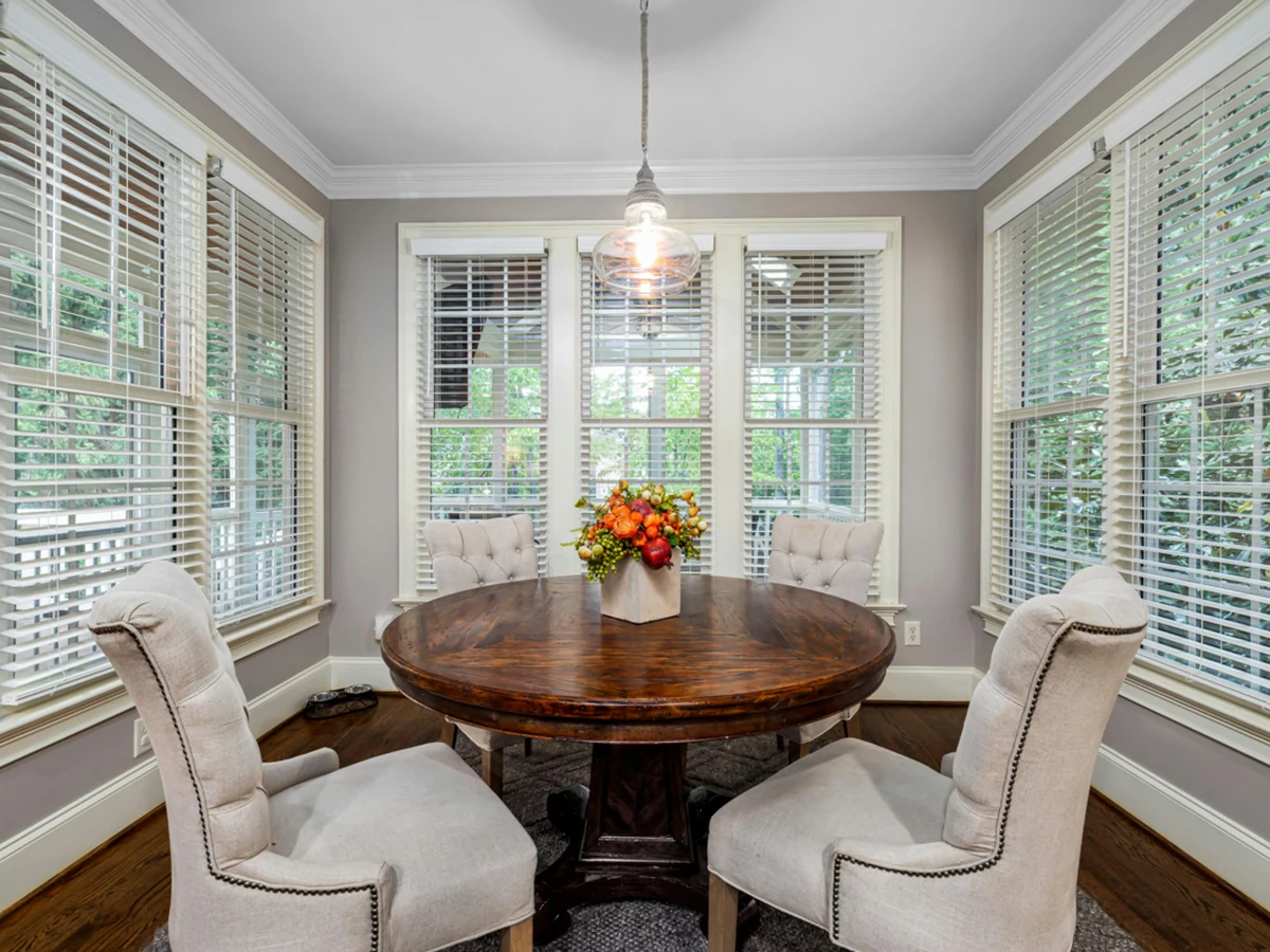 Freshly painted bright dining room in Cambridge by Cambridge Decorators, clean period finish