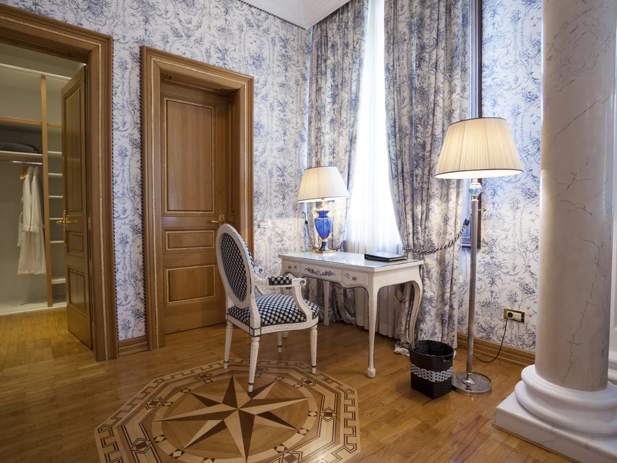 Home office painting in Cambridge by Cambridge Decorators, luxury study with floral feature wall