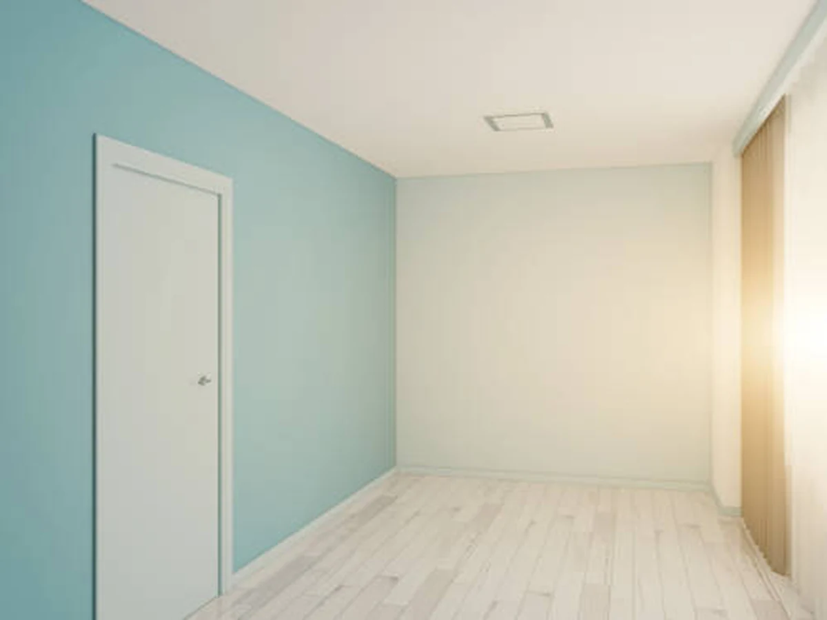 interior-painting-empty-room-pale-cambridge-decorators Pale-finish interior painting in empty Cambridge room by Cambridge Decorators